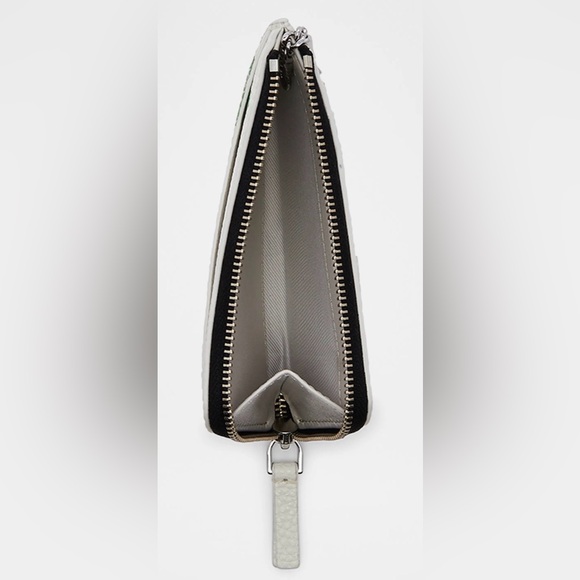 Marc Jacobs Wild Daisy Leather Wallet - Picture 3 of 8